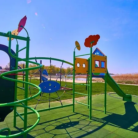 Panorama Part Apartman דירה *
