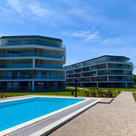 Panorama Part Apartman * שיופוק